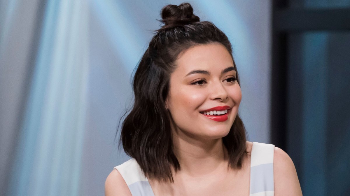 1200px x 675px - Miranda Cosgrove Net Worth: How the 'iCarly' Star Makes Money