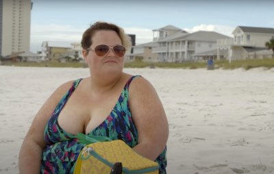 1000-Lb. Best Friends Embrace Their Beauty by the Ocean! See Their Bikini and Swimsuit Pictures 