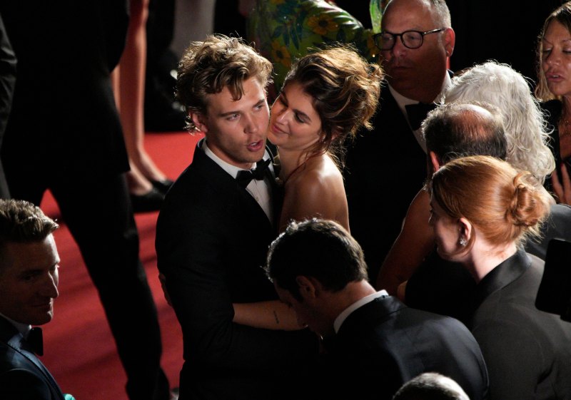 Sealed With a Kiss! Austin Butler and Kaia Gerber Pack on the PDA: Their Cutest Photos
