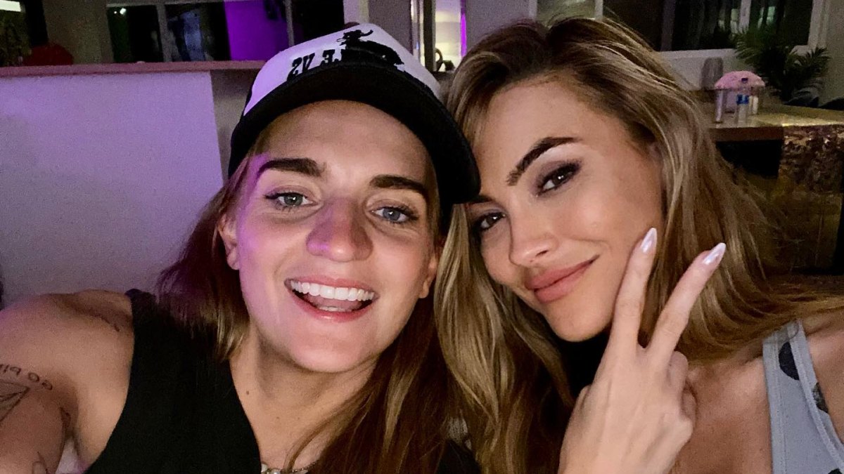 Selling Sunset's Chrishell Stause Confirms Romance With Australian Singer G Flip: Meet the Music Star