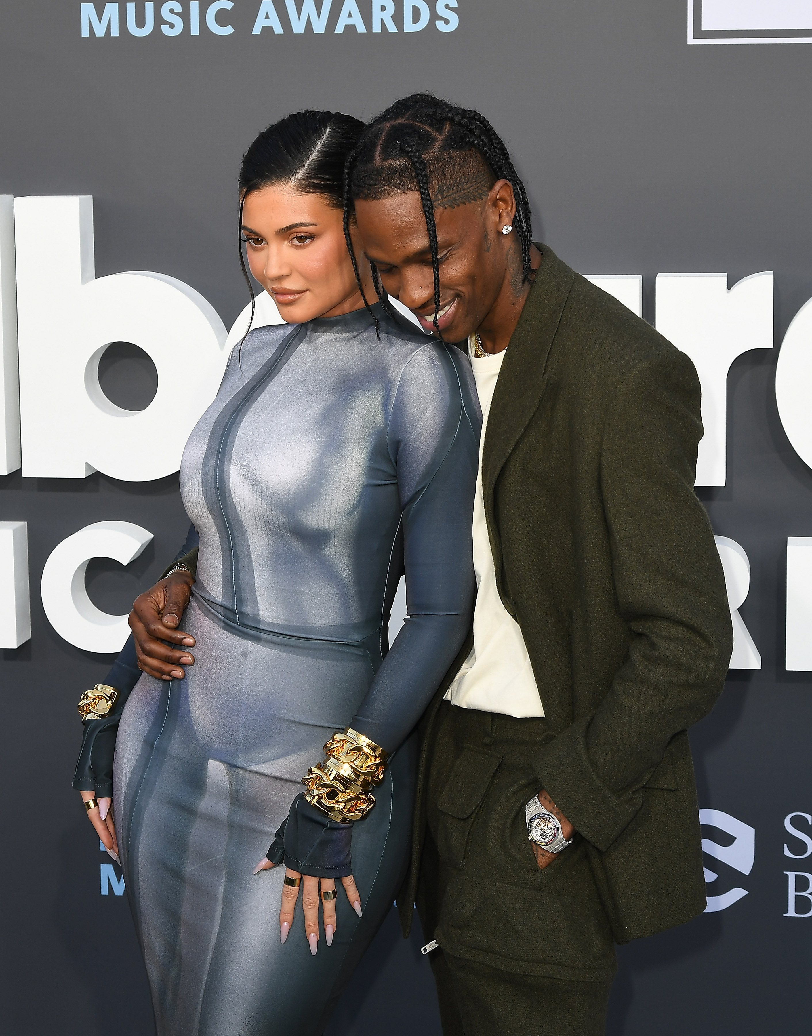 Kylie Jenner and Travis Scott Attend the 2022 Billboard Music Awards Together! See Red Carpet Photos