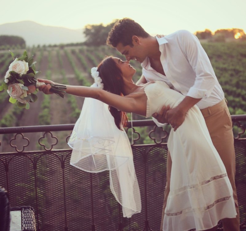 They’re a Modern Couple! Take a Look Into Sarah Hyland and Wells Adams’ Most Adorable Moments