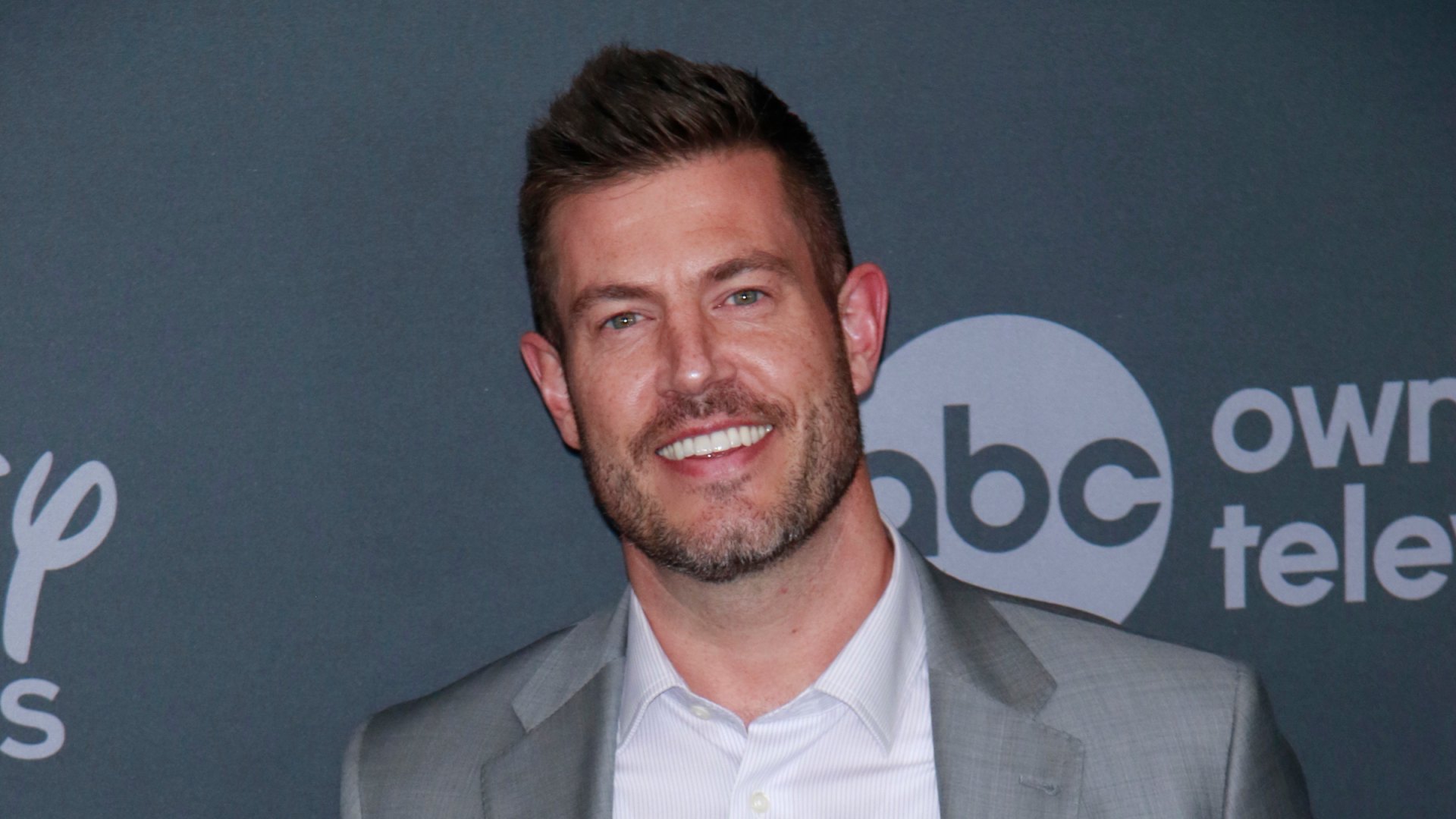 Jesse Palmer Net Worth: How Much Money the ‘BiP’ Host Makes | Life & Style