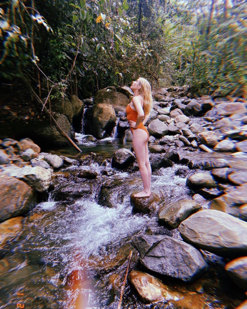 Emma Roberts Looks So Fabulous in a Swimsuit! See Her Chic Bikini Photos