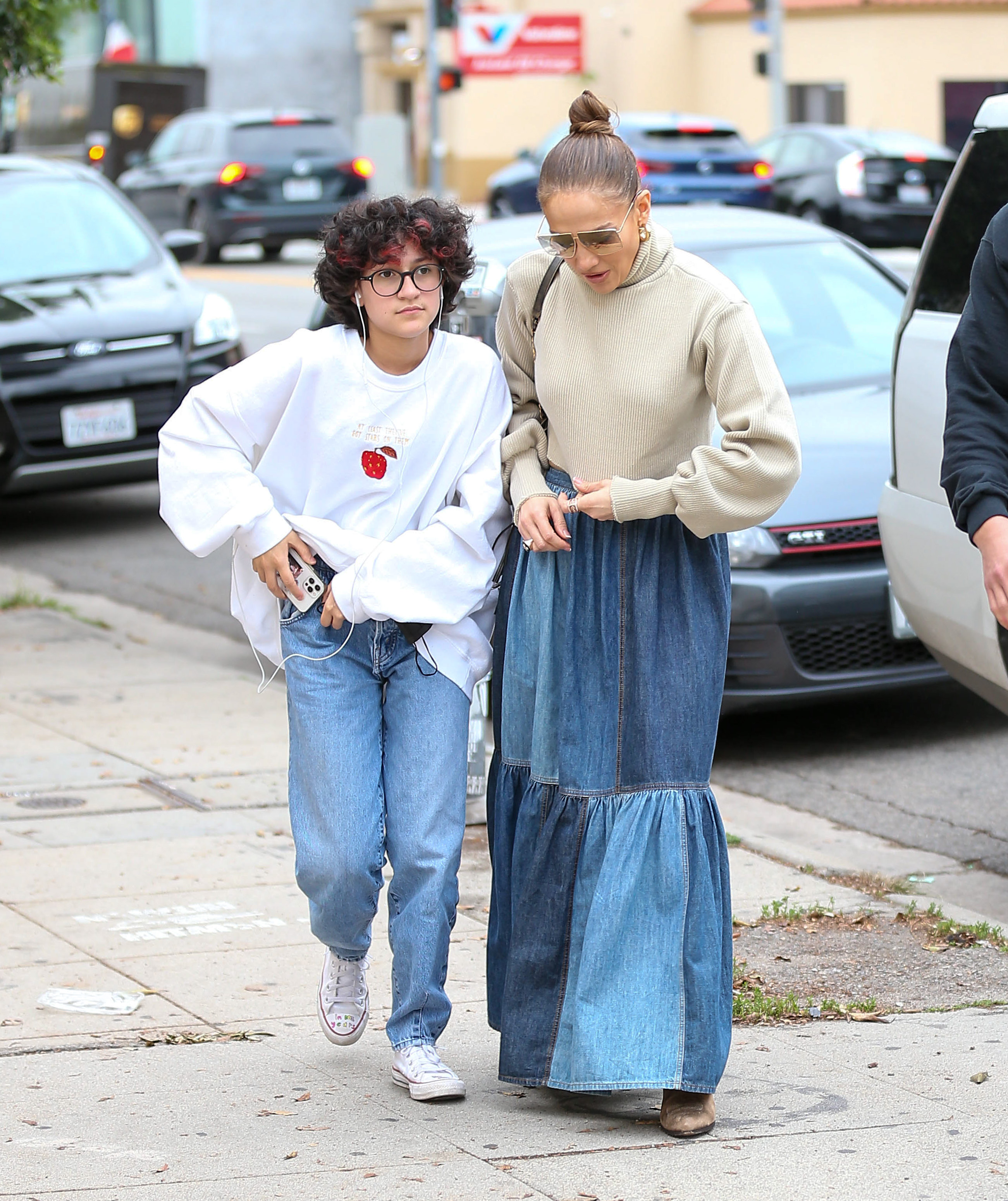 Jennifer Lopez Goes Minimalist for 'The Mother' – WWD