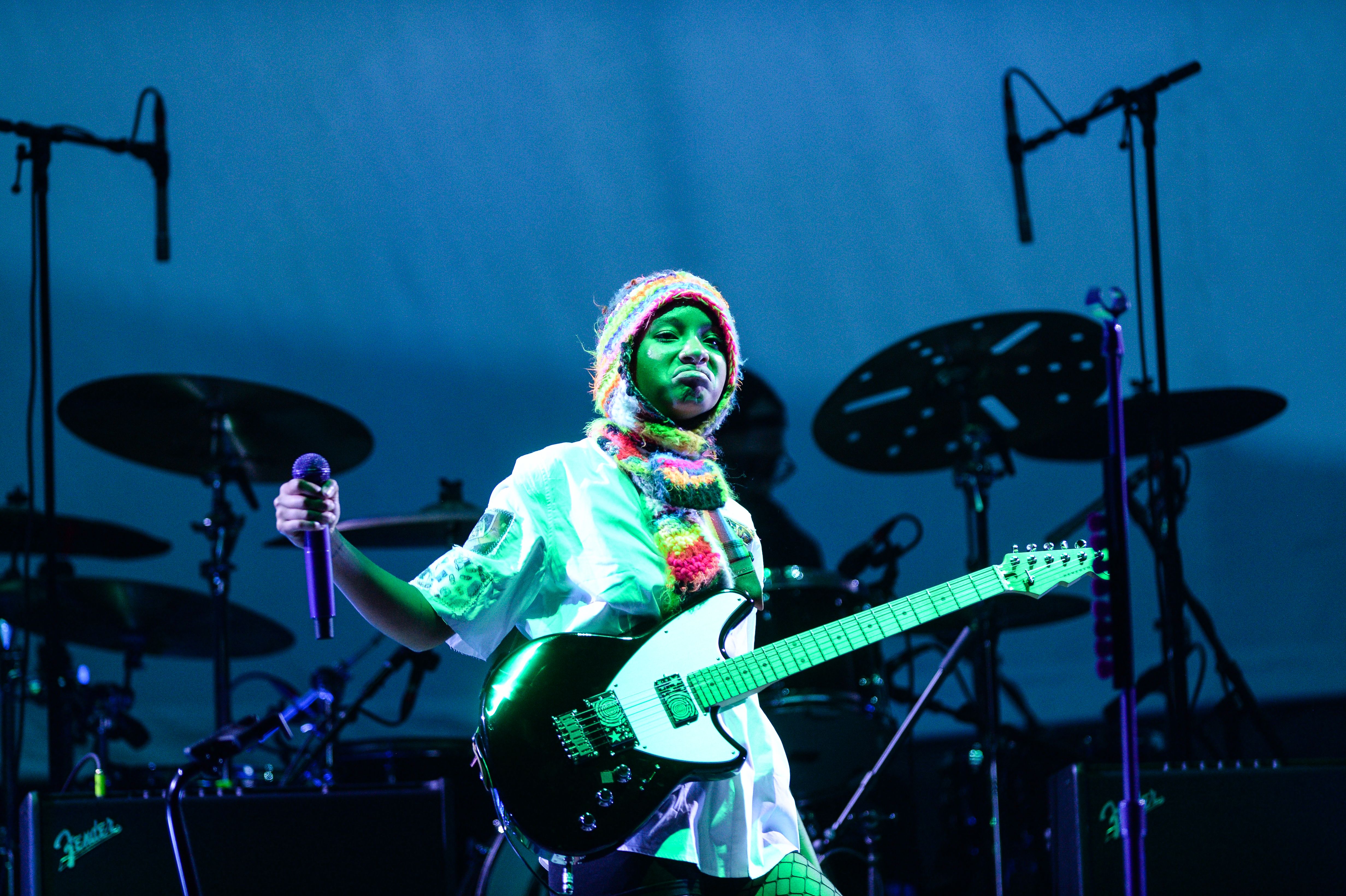 Travis Barker MGK Concert