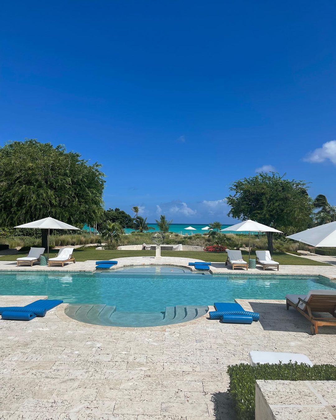 Khloe Kardashian, True Thompson Go to 'Kamp KoKo' on Kylie Air