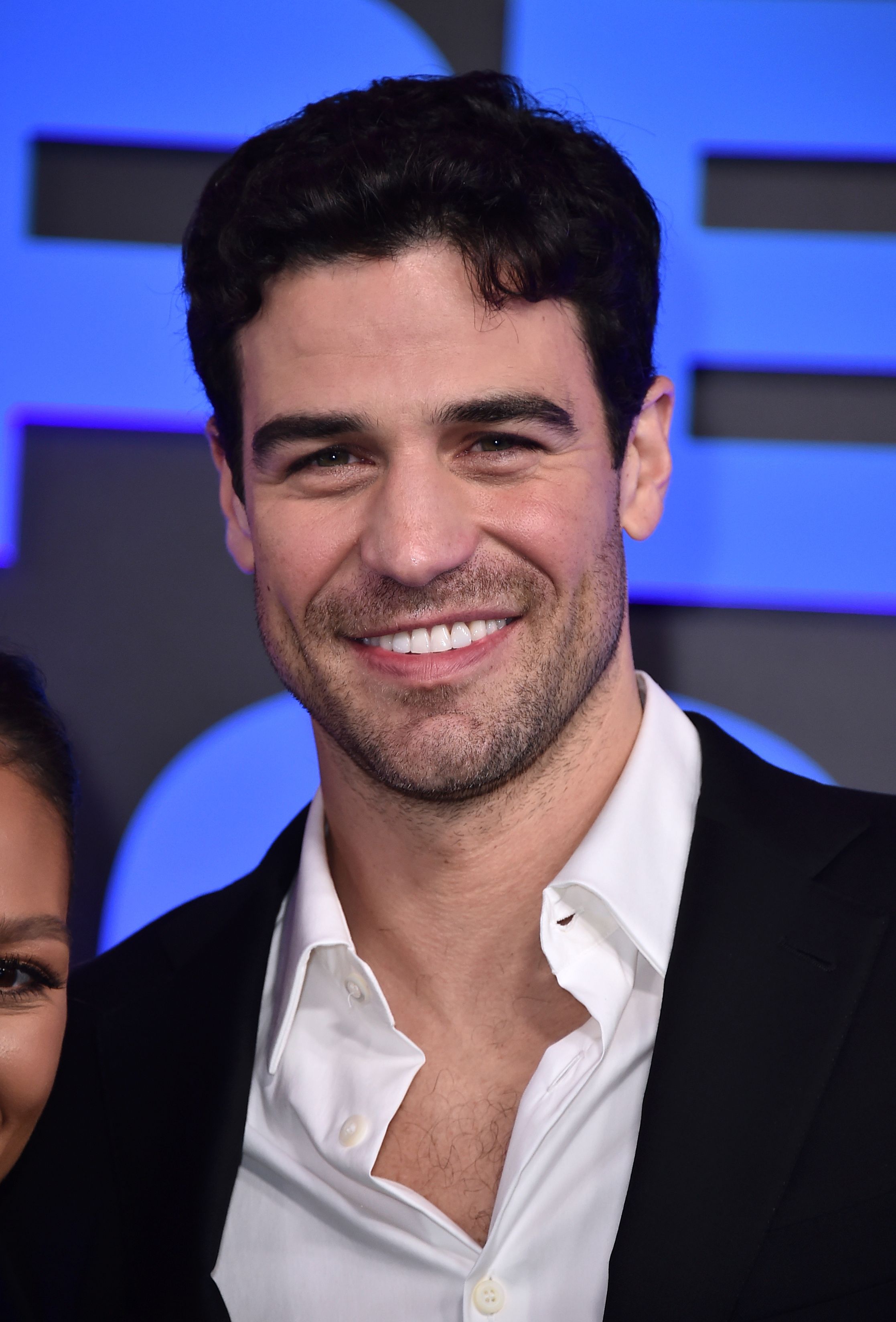 Reactions to Clayton Shade on Bachelorette Premiere Joe Amabile