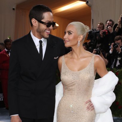 Kim Kardashian Shuts Down Having a 'Foot Fetish' With Pete