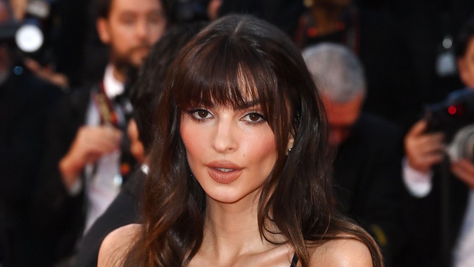 Going Gaga Over Emily Ratajkowski's Braless Outfits: See Photos of Her Hottest Looks