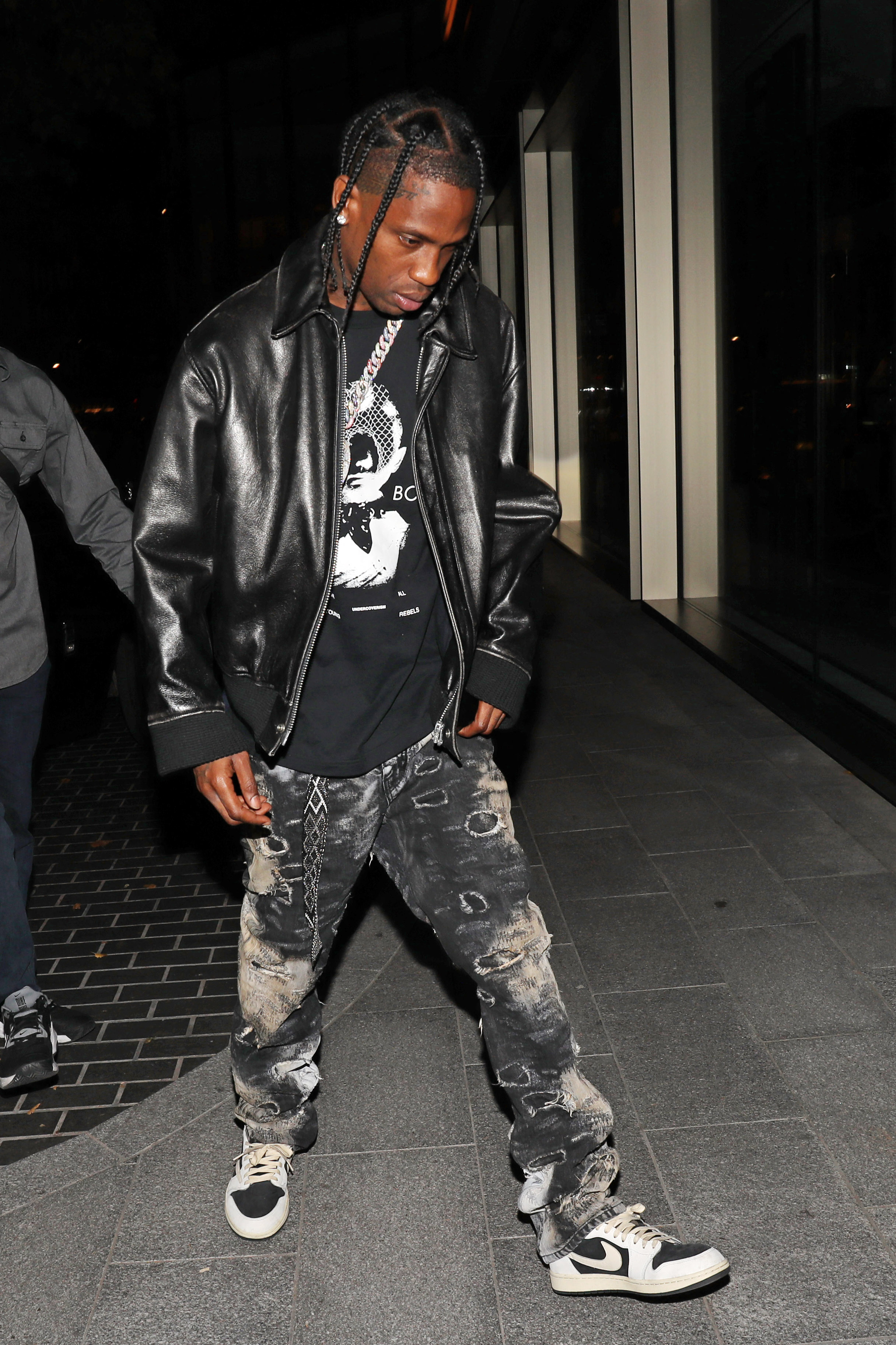 Kylie Jenner, Travis Scott Hold Hands With Stormi in London