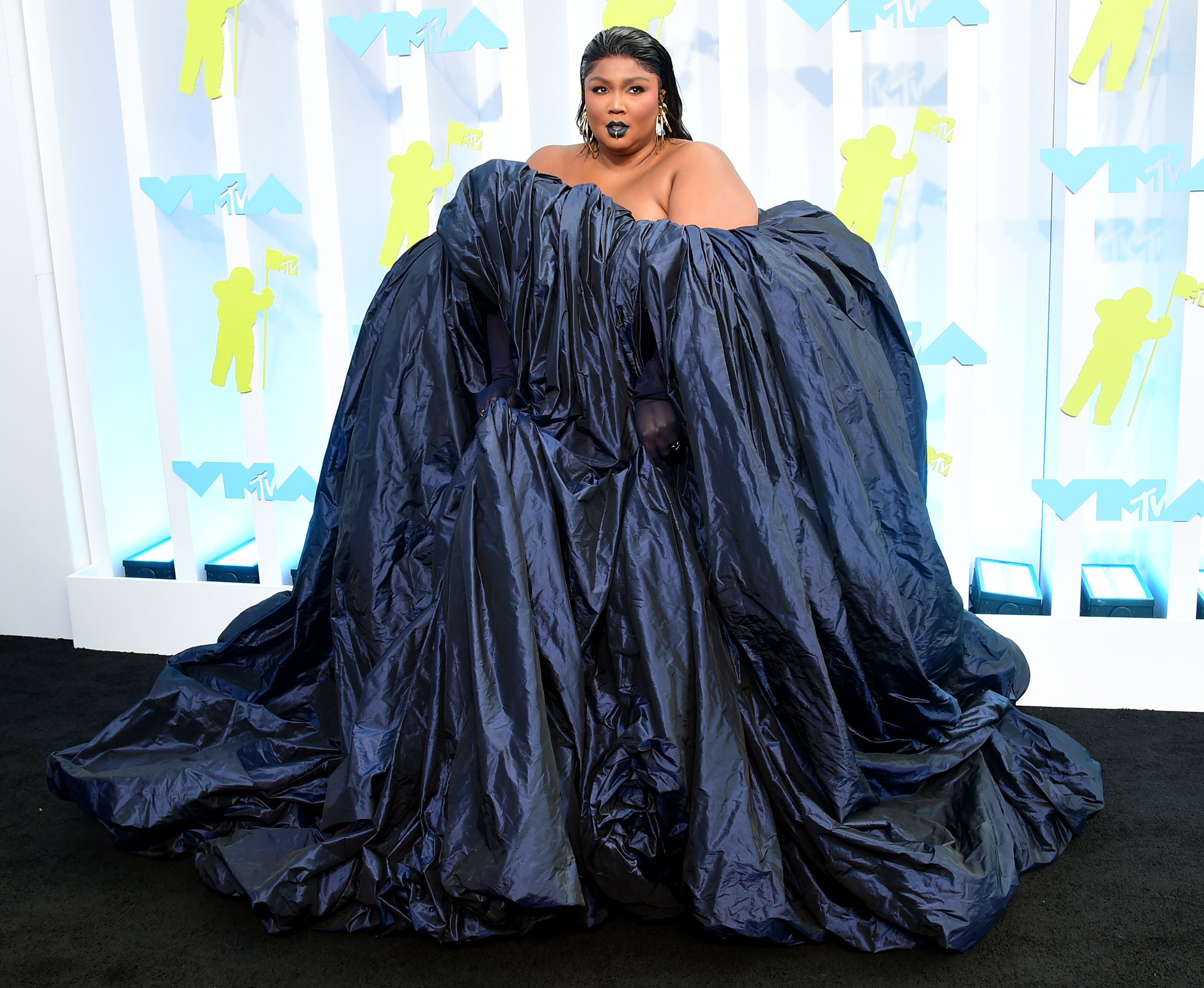 MTV VMAs 2022 Carpet