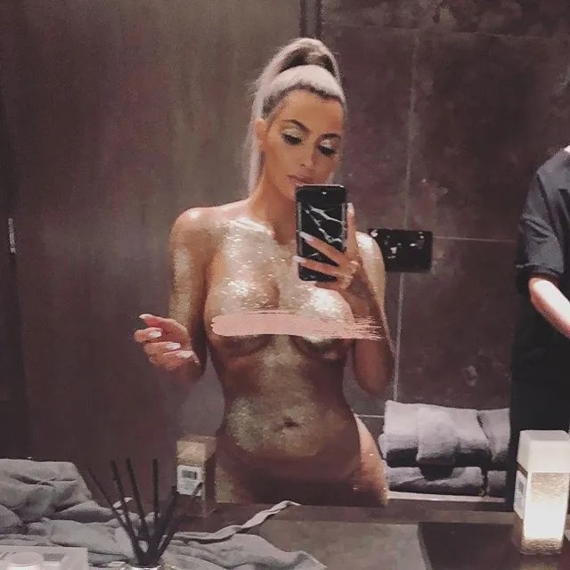 Kardashian-Jenner Women's Sexiest Nude Pictures: Topless, More
