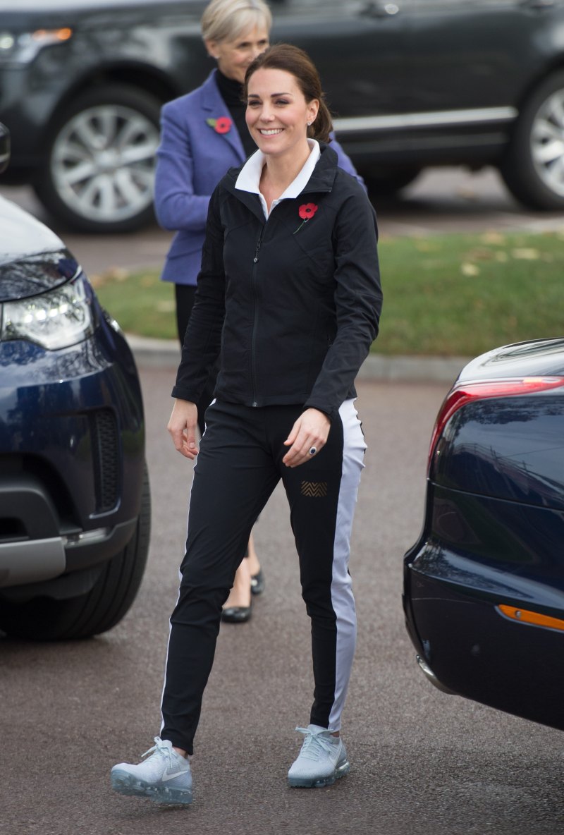 Kate Middleton in Workout Clothes, Athleisure Outfits: Photos