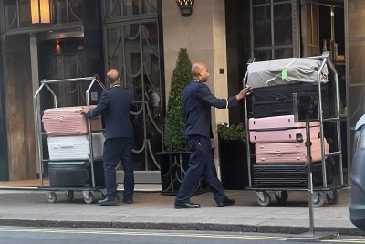 Kylie Jenner Has Several Luggage Carts at London Hotel: Photos