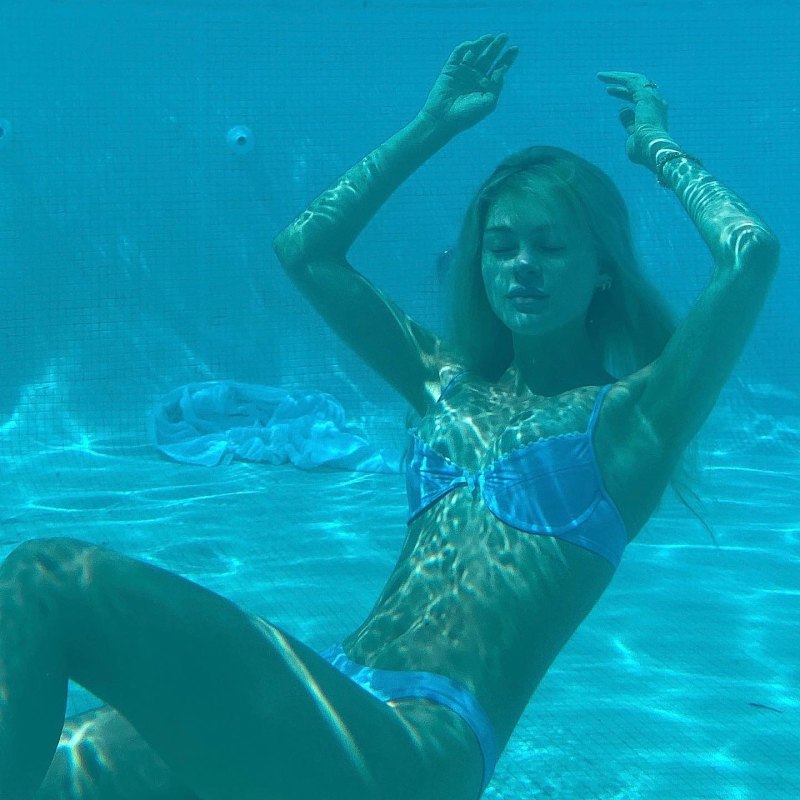 Verscherpen multifunctioneel Methode Nicola Peltz Bikini Pictures: Her Sexiest Swimsuit Photos