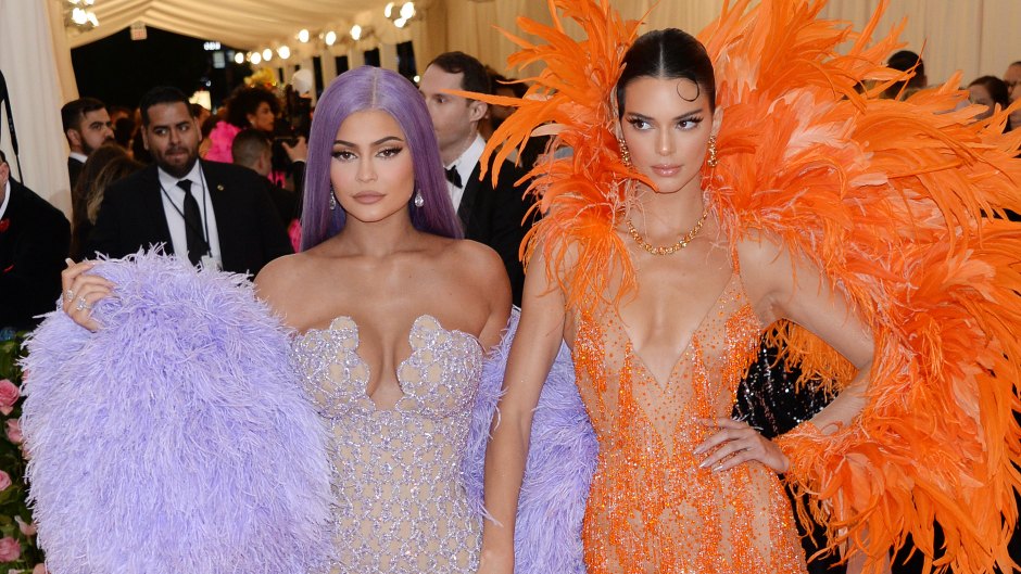 Kardashian Jenner Sisters Real Hair Kylie Kendall Kim Khloe Kourtney