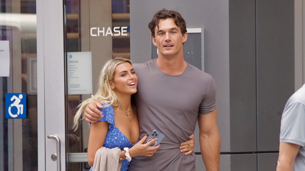 Tyler Cameron, Paige Lorenze Split: 'Bachelor' Alum Is 'Single'