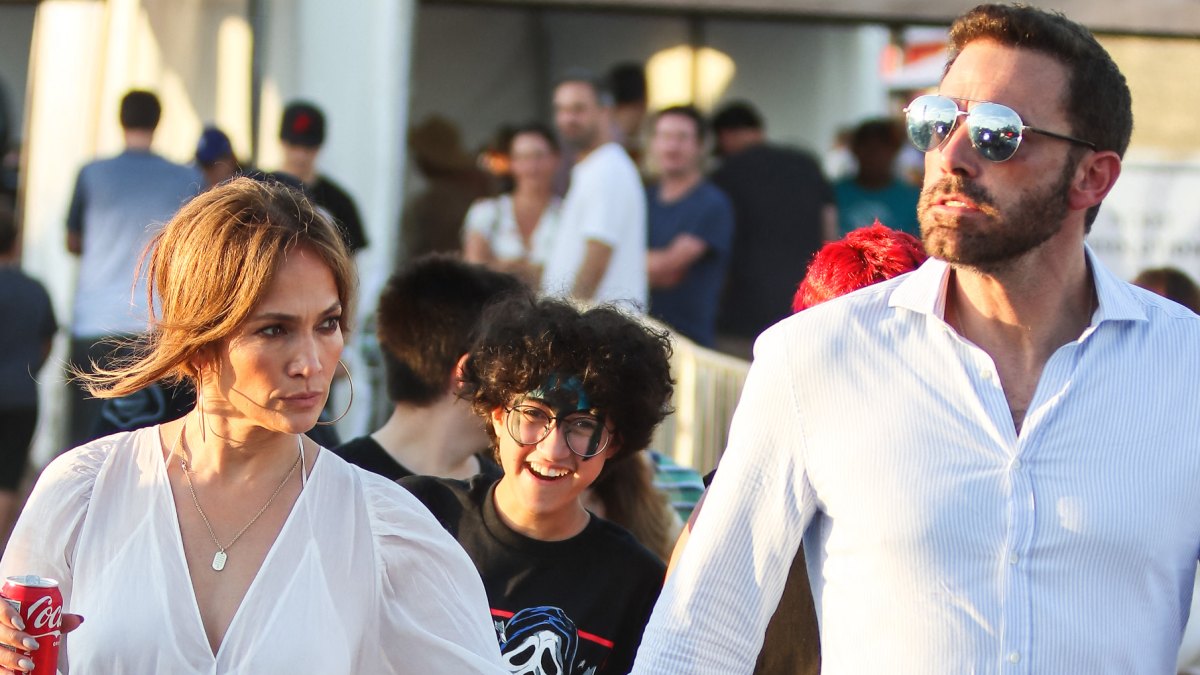 J. Lo’s Child Emme Rocks Edgy Graphic Tee in Malibu: Photos