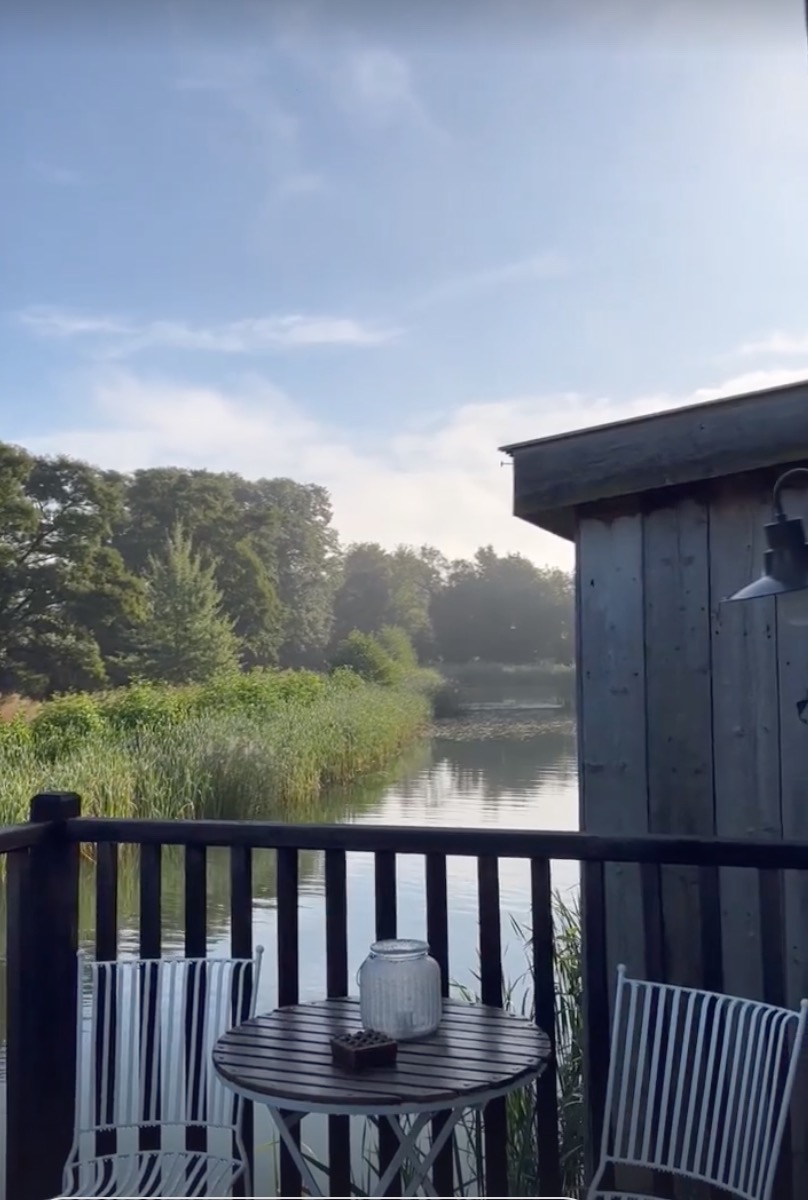 Kourtney Kardashian English Getaway