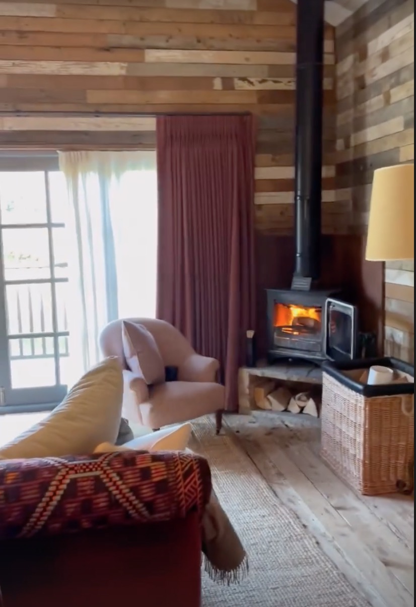 Kourtney Kardashian English Getaway