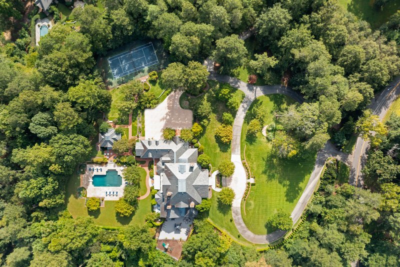 We're ~Obsessed~ With Mariah Carey's $6.5 Million Atlanta Estate! Tour Her Home in Photos Amid Sale