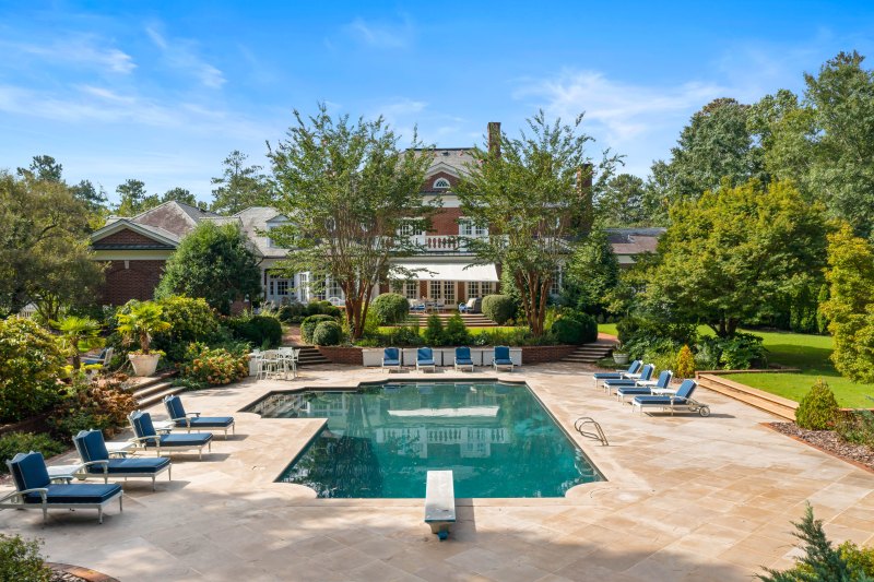 We're ~Obsessed~ With Mariah Carey's $6.5 Million Atlanta Estate! Tour Her Home in Photos Amid Sale