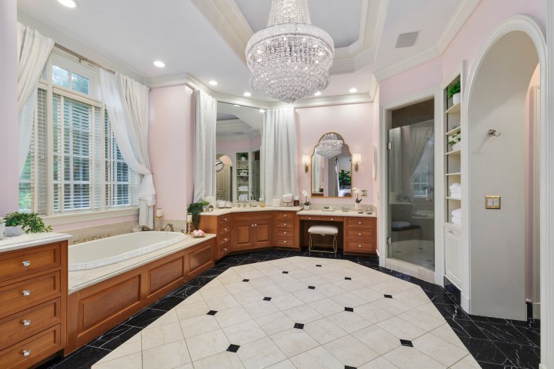 We're ~Obsessed~ With Mariah Carey's $6.5 Million Atlanta Estate! Tour Her Home in Photos Amid Sale