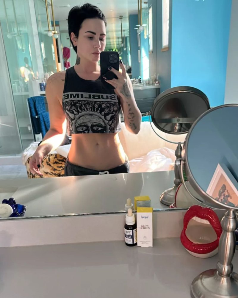 Celebrities in Crop Tops