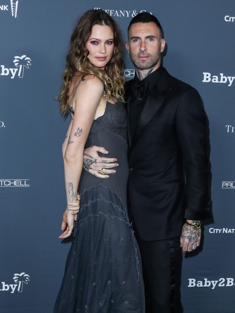 Behati Prinsloo, Adam Levine