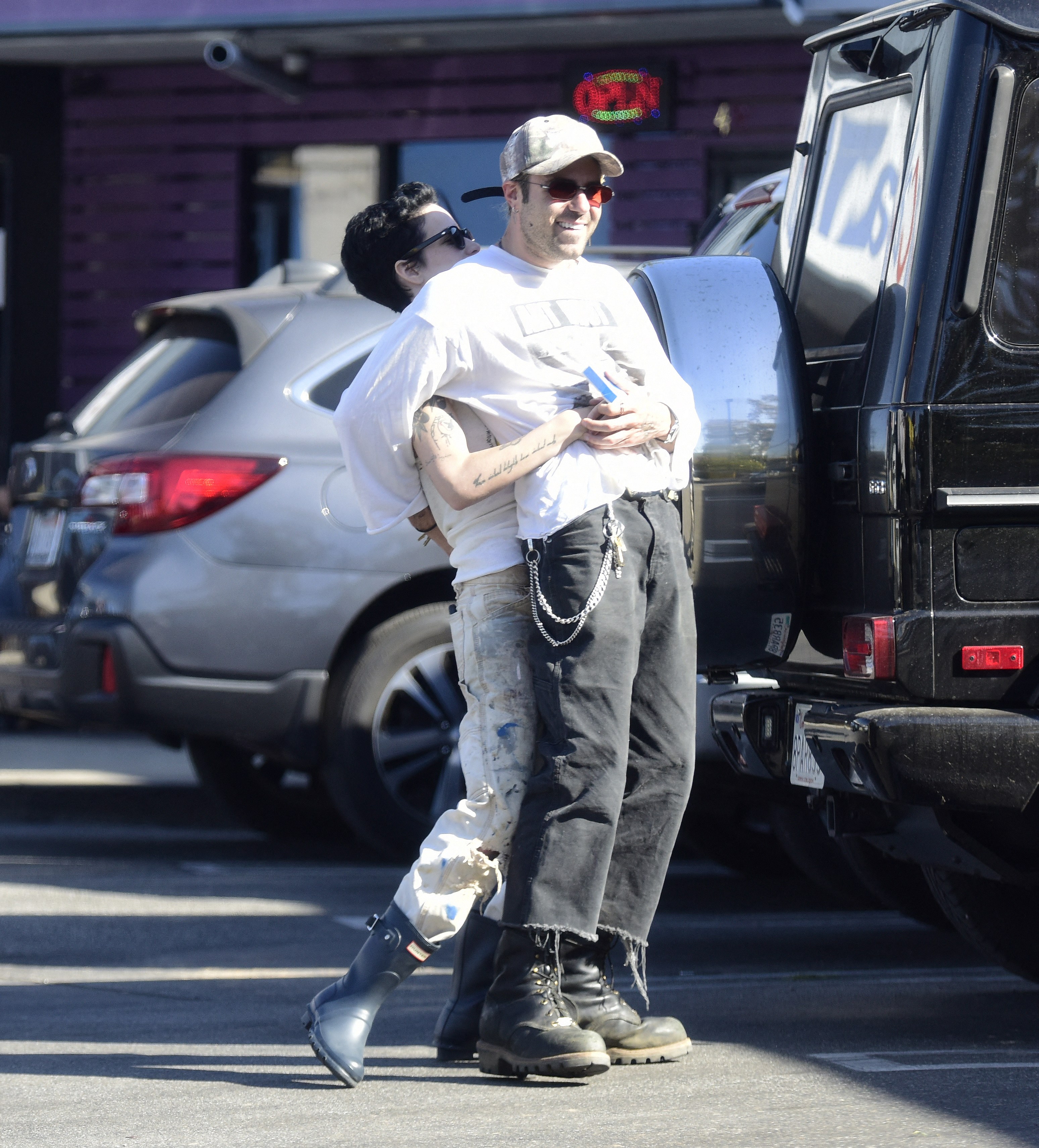 EXCLUSIVE: Halsey & Alev Aydin enjoy a lunch date together during a studio break