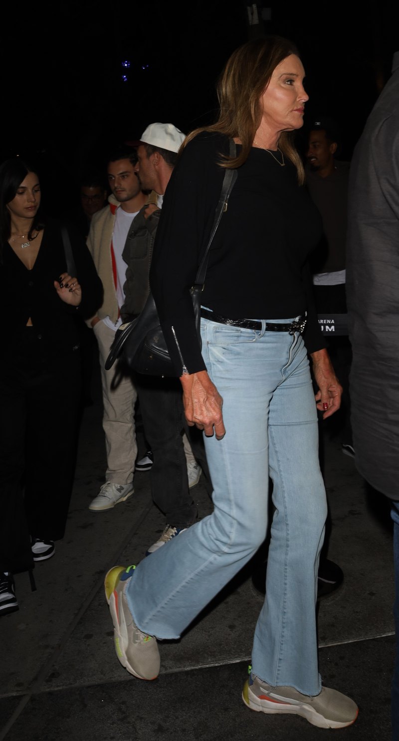 Kendall Jenner Enjoys Rare Night Out With Dad Caitlyn Jenner at Clippers NBA Game: Photos