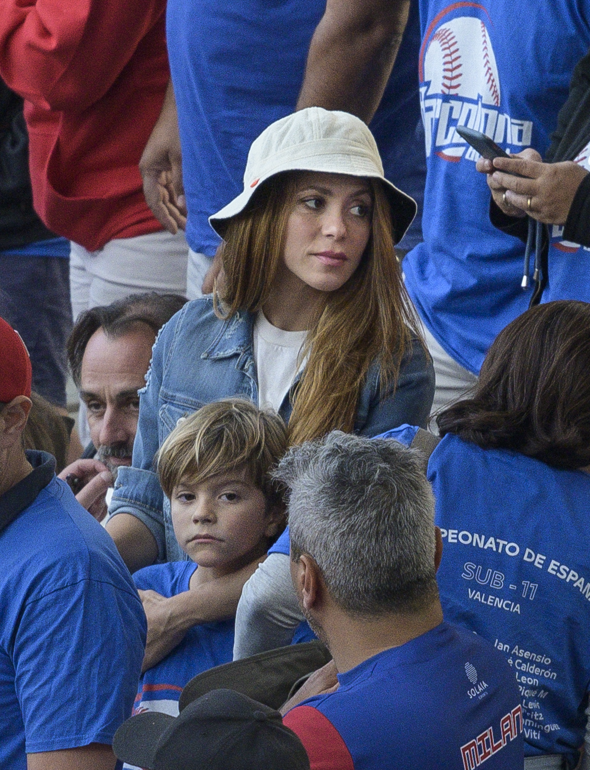 Shakira and Ex Gerard Pique Keep Their Distance During Son’s Soccer Game Following Split: Photos