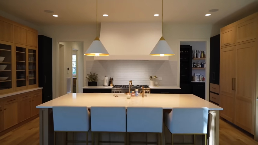 Shawn Johnson Home Tour Photos of Her Stunning New House 1
