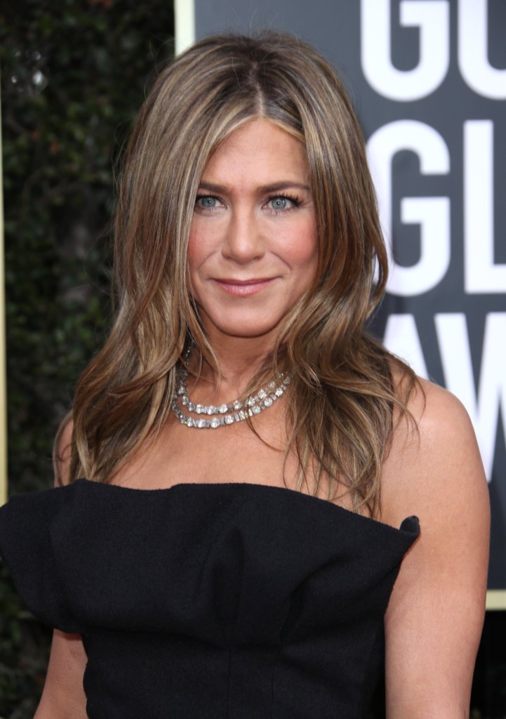 Jennifer Aniston Natural Hair: Pictures of Her Curls