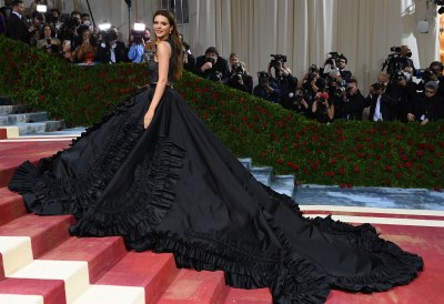 Wait, What?! Kendall Jenner Explains Why She Peed in a Bucket Before 2022 Met Gala