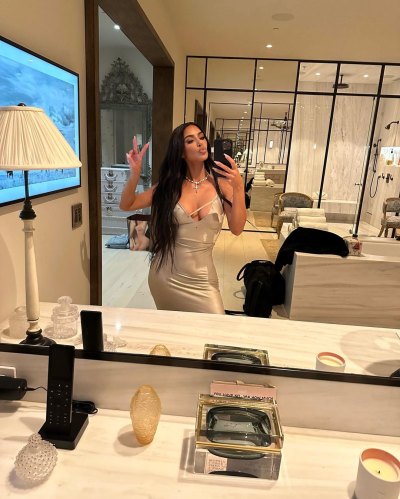 Fans Poke Fun at Kim Kardashian For Seemingly Googling Her Instagram Captions: 'Just Like Us'