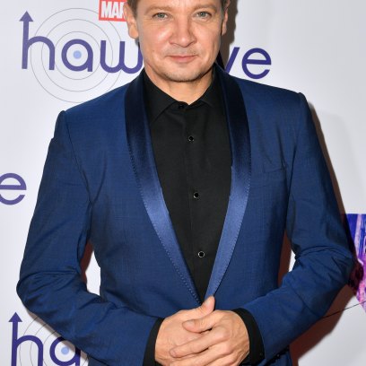 Jeremy Renner Girlfriend: Actor's Ex-Wife, Dating History