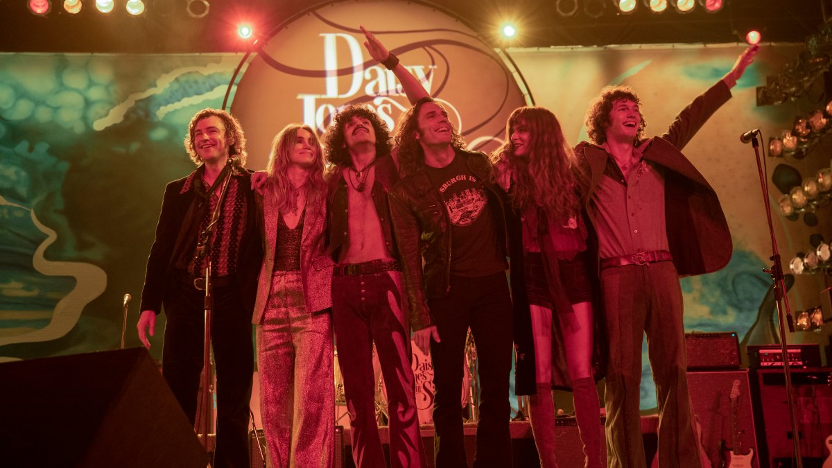 Does the Cast of ‘Daisy Jones & The Six’ Sing, Play Their Own Instruments On the Show?