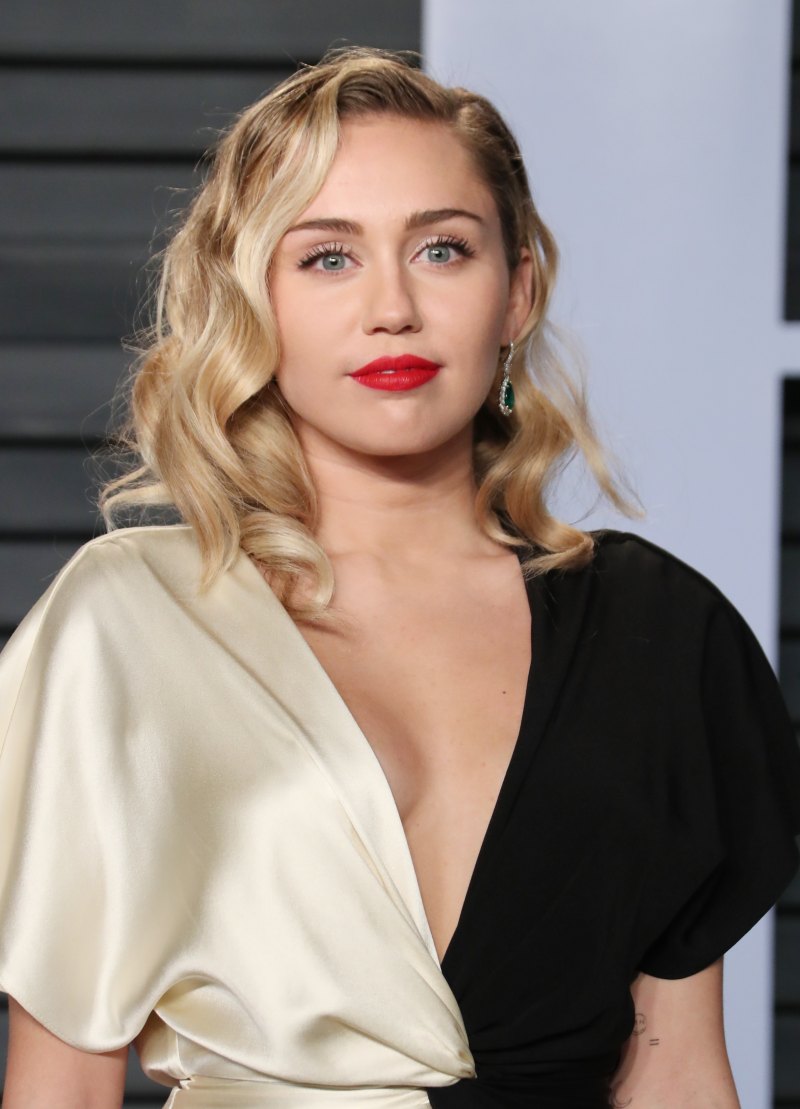 miley cyrus plastic surgery