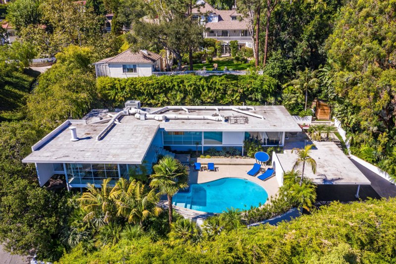Brad Pitt L.A. Home Photos: The Actor’s House Tour, Cost