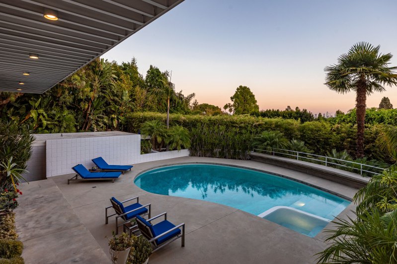 Brad Pitt L.A. Home Photos: The Actor’s House Tour, Cost