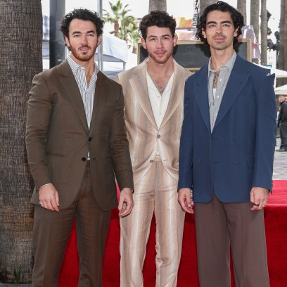 How Tall Are the Jonas Brothers? Kevin, Joe, Nick Heights