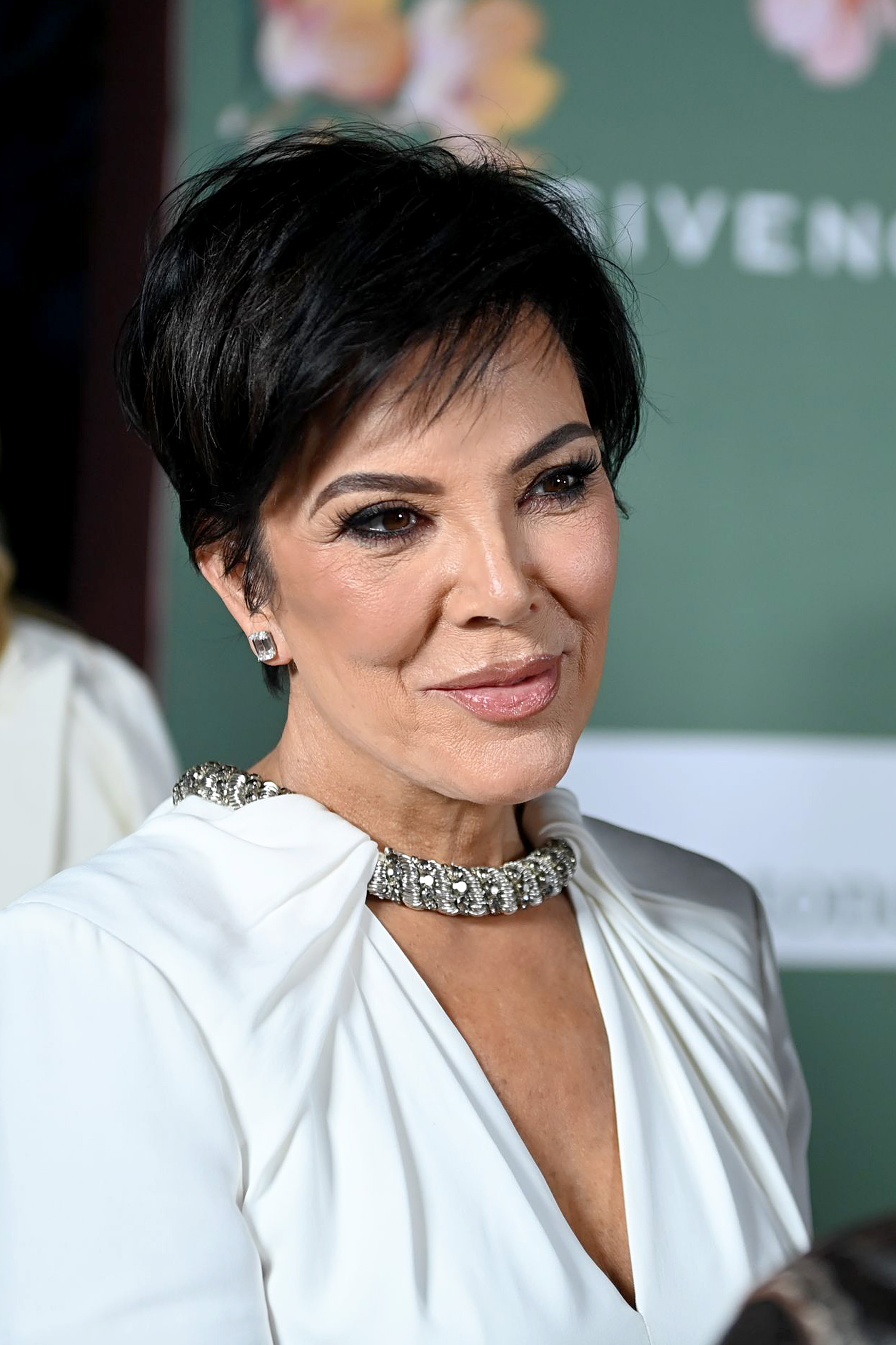 Kris Jenner Looks Nearly Unrecognizable Without Her Signature Pixie Cut—See  Her Shocking New Look! - SHEfinds
