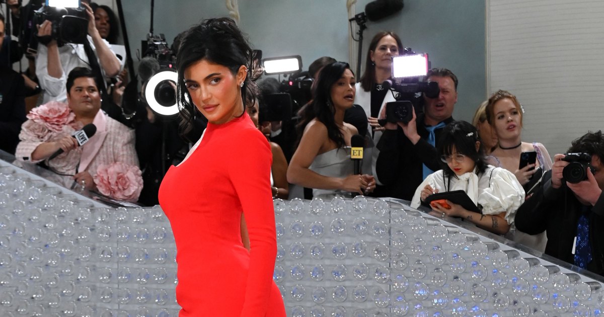 Kylie Jenner's Bridal Met Gala Look Honors the Late Virgil Abloh