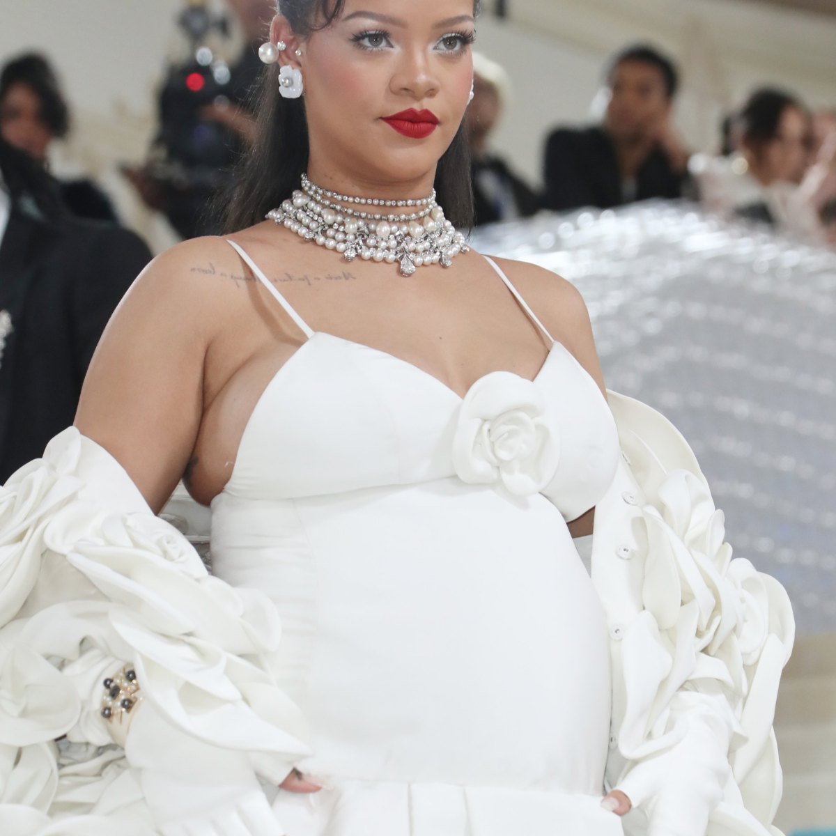 Even Rihanna's Casual Maternity Looks Involve Crop Tops