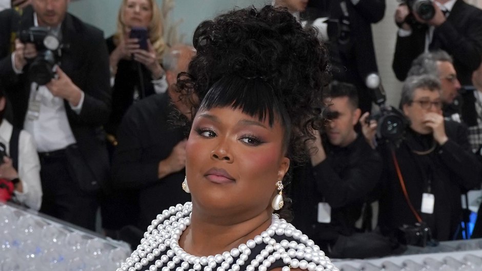 Lizzo Slams Twitter Trolls Over ‘Fat’ Comments: See Tweets
