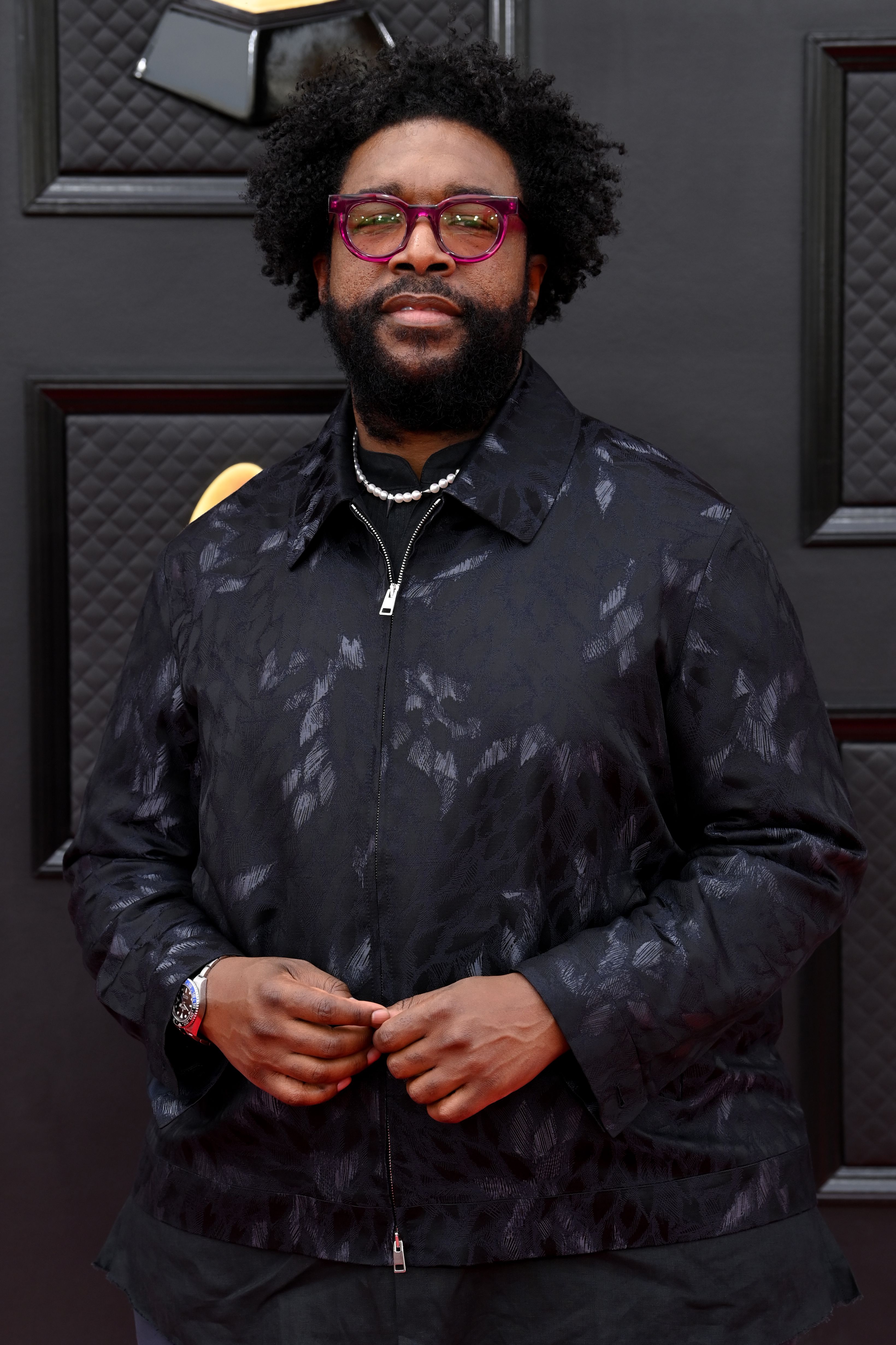 Questlove posing