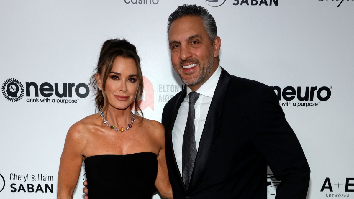 kyle-richards-mauricio-cheating-amid-split.