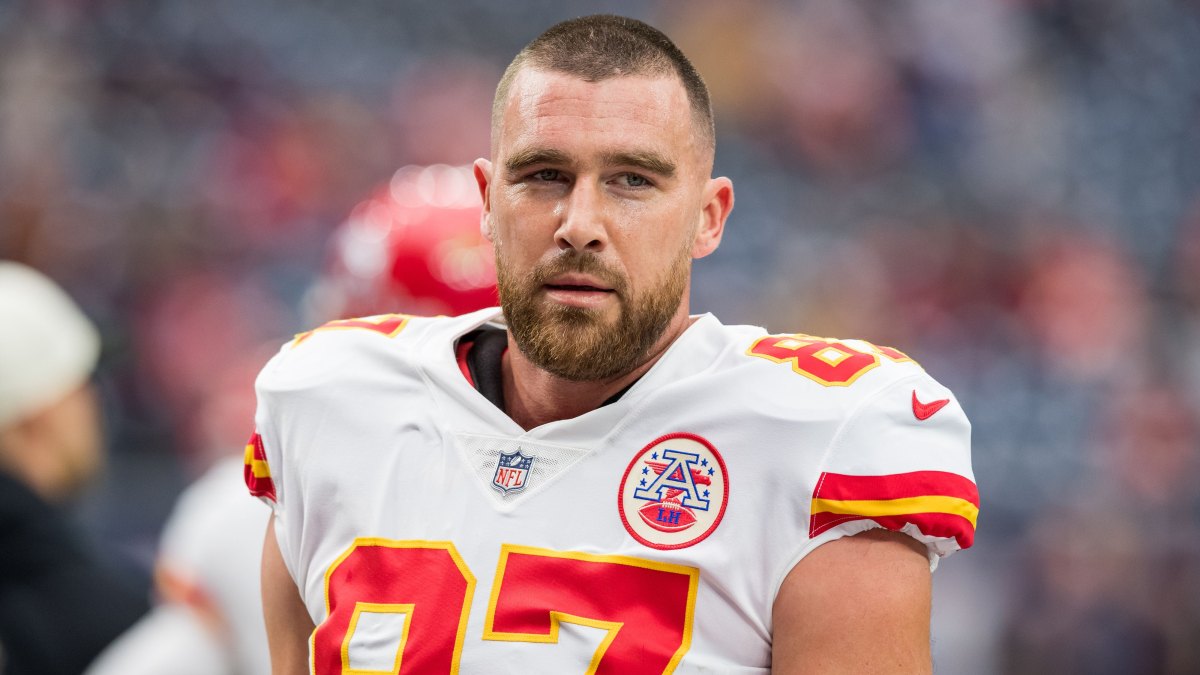 travis-kelce-dating-history